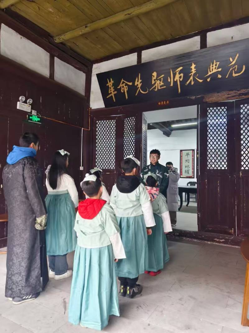 乌拉特中旗景区文学经典改编剧本游